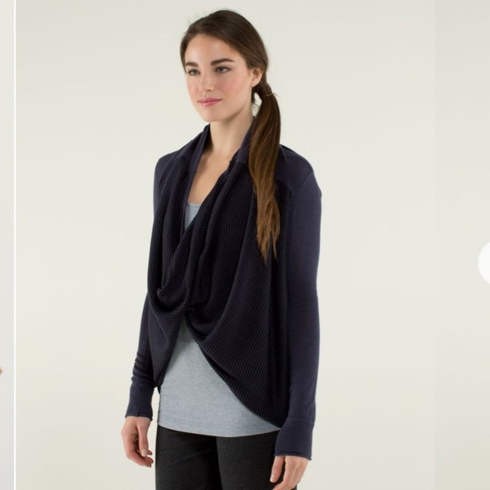 Lululemon Iconic wrap sweater in Cadet Blue ribbed knit twist front